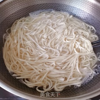 清汤面的做法步骤：2