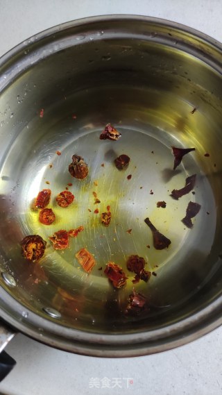 盐焗鸡翅鸡爪的做法步骤：3