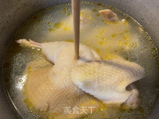 白切鸡的做法步骤：3