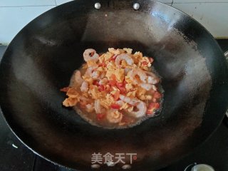 番茄鸡蛋炒虾仁的做法步骤：5