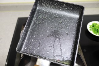 葱香厚蛋烧的做法步骤：5