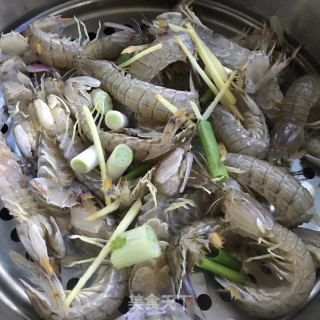 清蒸皮皮虾的做法步骤：2