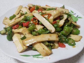 线椒炒豆干的做法步骤：6