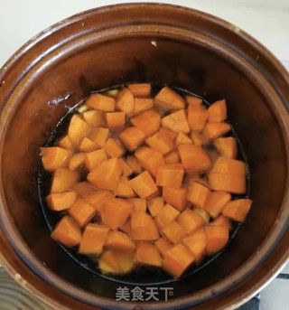 胡萝卜焖肉丸的做法步骤：4