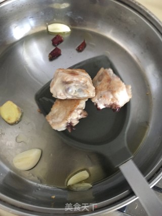 鸡翼梨球面的做法步骤：6
