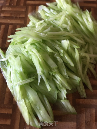 炸酱麦香面的做法步骤：3