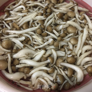 蟹味菇烧豆腐的做法步骤：5