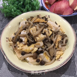 蟹味菇烧豆腐的做法步骤：11