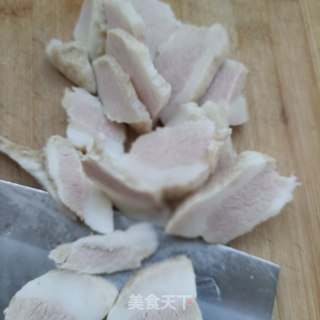 回锅肉炖豇豆角的做法步骤：1