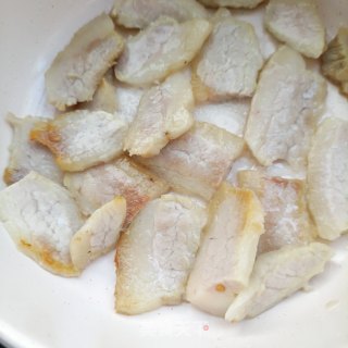 回锅肉炖豇豆角的做法步骤：3
