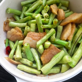 回锅肉炖豇豆角的做法步骤：9