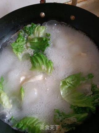 牛肉蔬菜拌面的做法步骤：2