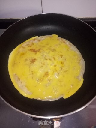 鸡蛋肉松手抓饼的做法步骤：4