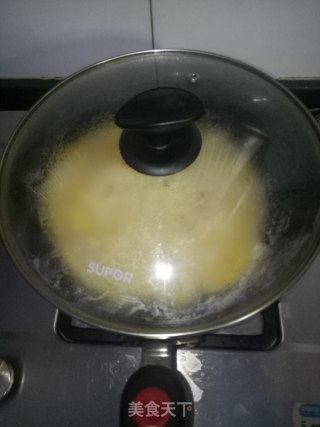 鸡蛋肉松手抓饼的做法步骤：6