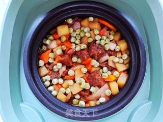 酱香牛肉焖饭的做法步骤：10