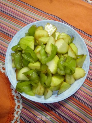 尖椒炒西葫芦的做法步骤：5
