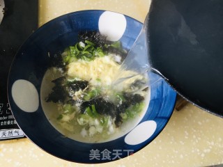 紫菜鸡蛋汤的做法步骤：7