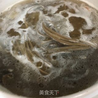 香菜牛腩汤面的做法步骤：4