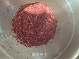 玫瑰黑凤梨的做法步骤：2