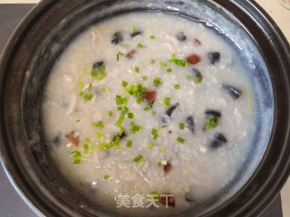 皮蛋瘦肉粥的做法步骤：16
