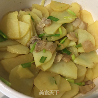 五花肉炒土豆片的做法步骤：10