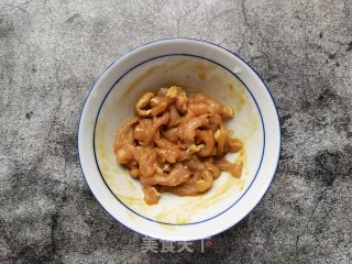 芹菜肉丝炒面的做法步骤：6