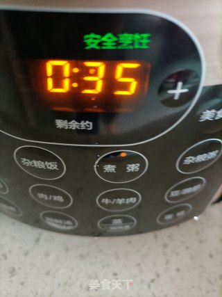 西兰花排骨粥的做法步骤：3