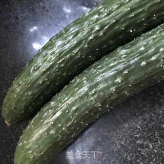 蒜泥拍黄瓜的做法步骤：2