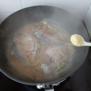 醋焖银鲳鱼的做法步骤：10