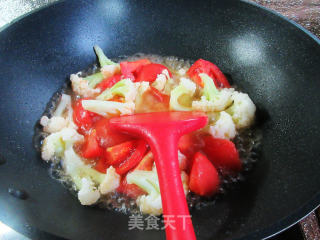 番茄煮花菜的做法步骤：4