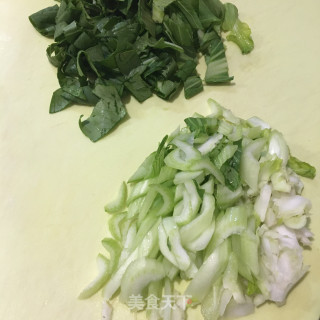 鸡蛋青菜拌面的做法步骤：3