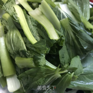 青菜炒小蘑菇的做法步骤：4