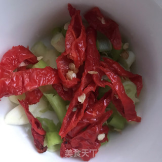 青菜炒小蘑菇的做法步骤：5