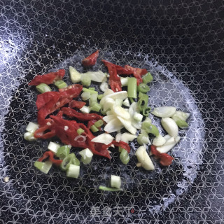 青菜炒小蘑菇的做法步骤：6