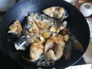 红烧鲢鱼的做法步骤：6