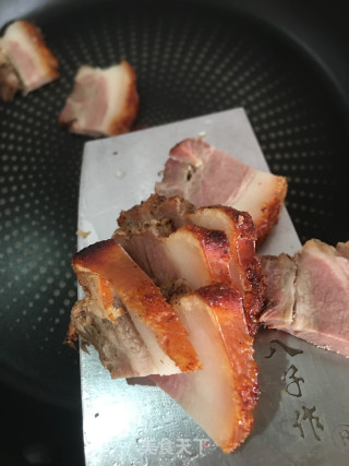 烧肉焖花菇的做法步骤：5