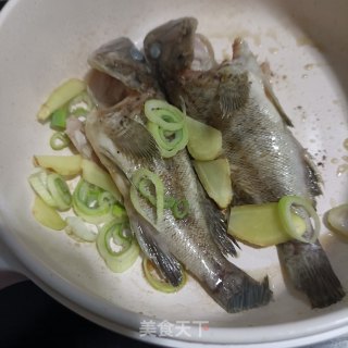 小石斑焖面的做法步骤：7