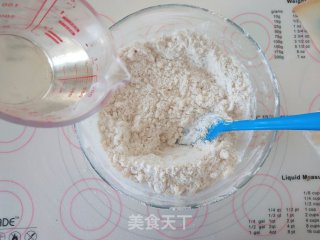 意式白酒杏仁螺旋酥的做法步骤：5