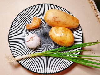 不油炸简单好吃干锅土豆藕片的做法步骤：1