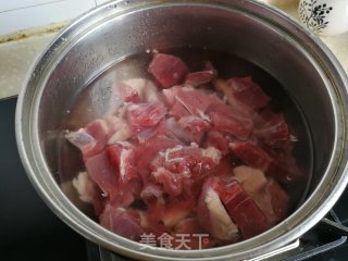 黄焖羊肉的做法步骤：2