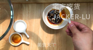土豆煎饼，外层焦脆内里软糯，太好吃了，零失败一次成功。的做法步骤：2