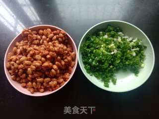 葱香豆豉的做法步骤：1