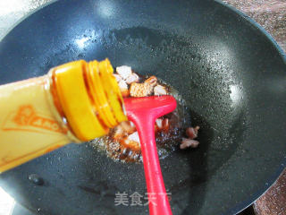 五花肉鹅胗炒土豆片的做法步骤：5