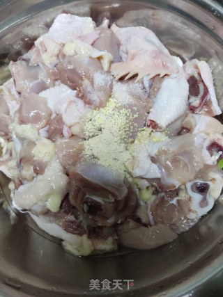 干煸鸡块的做法步骤：2