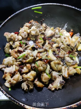 干煸鸡块的做法步骤：8