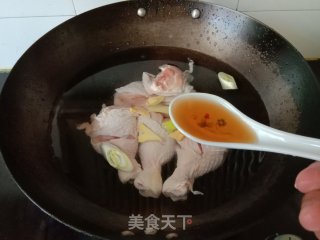 香辣鸡腿的做法步骤：2
