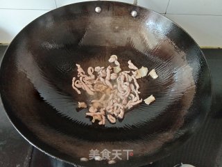 韭菜香干炒肉丝的做法步骤：3