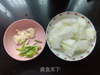 清炒冬瓜片的做法步骤：1