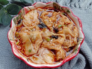 酸汤鲜肉馄饨的做法步骤：9