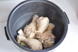 酱烧鸡腿饭的做法步骤：2